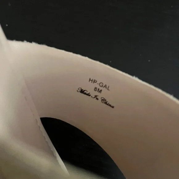 New Donald Pliner Gal Slide - Picture 9 of 9